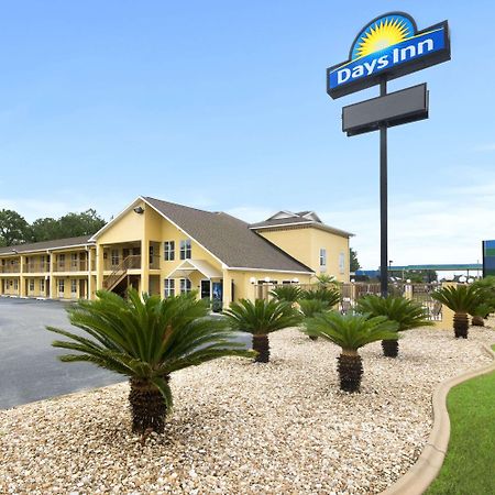 Days Inn By Wyndham Alma Exteriör bild